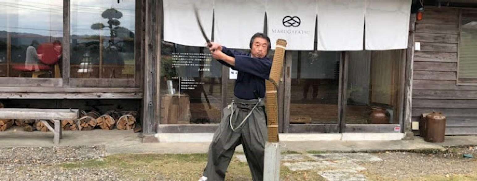 うまく切れた時の<br />
気分は爽快です♪